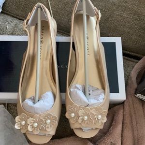 Karen Scott peep toe sandals